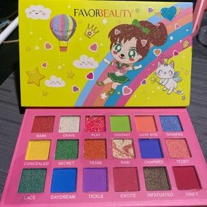 Favorbeauty anime eyeshadow palette